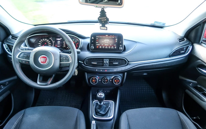 Fiat Tipo cena 47500 przebieg: 134887, rok produkcji 2018 z Myszyniec małe 781